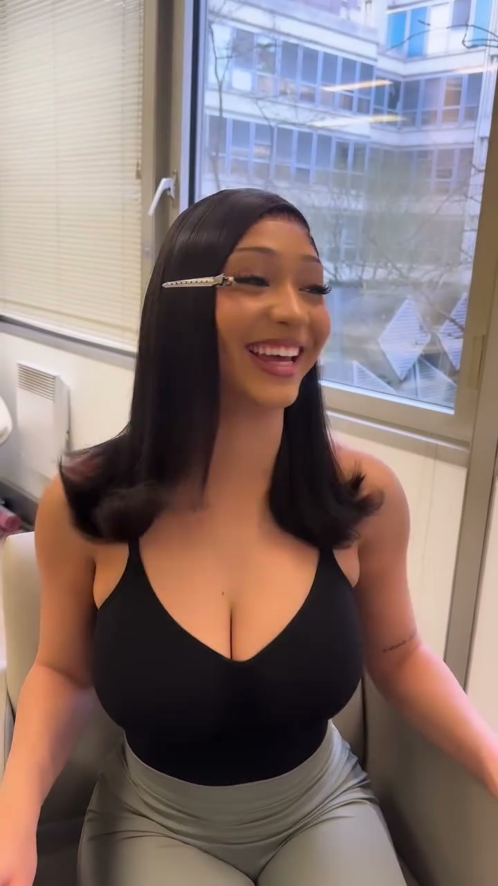 Vidéo Pose de Perruque Lisse chez Slay By VM