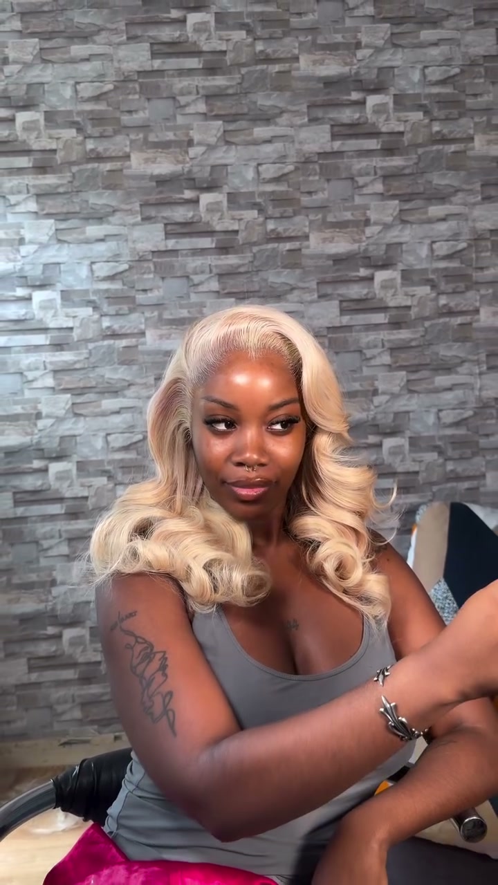 Vidéo Pose Frontal Wig chez Lacedd by Gigi