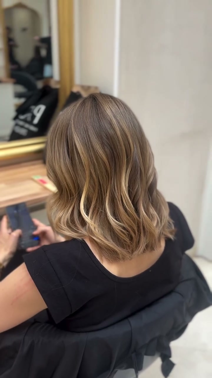 Vidéo Effet Soleil Naturel chez Ophelyat Coiffure coloriste