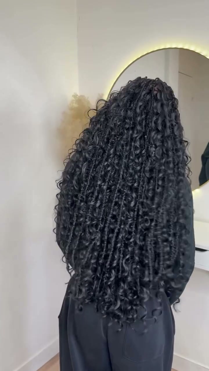 Vidéo Boho locks longueur fesses chez Kitoko Gurl