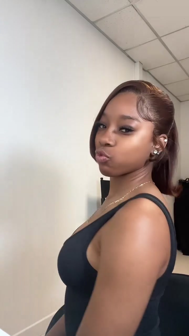 Vidéo Brushing + lissage chez LTK Beauty