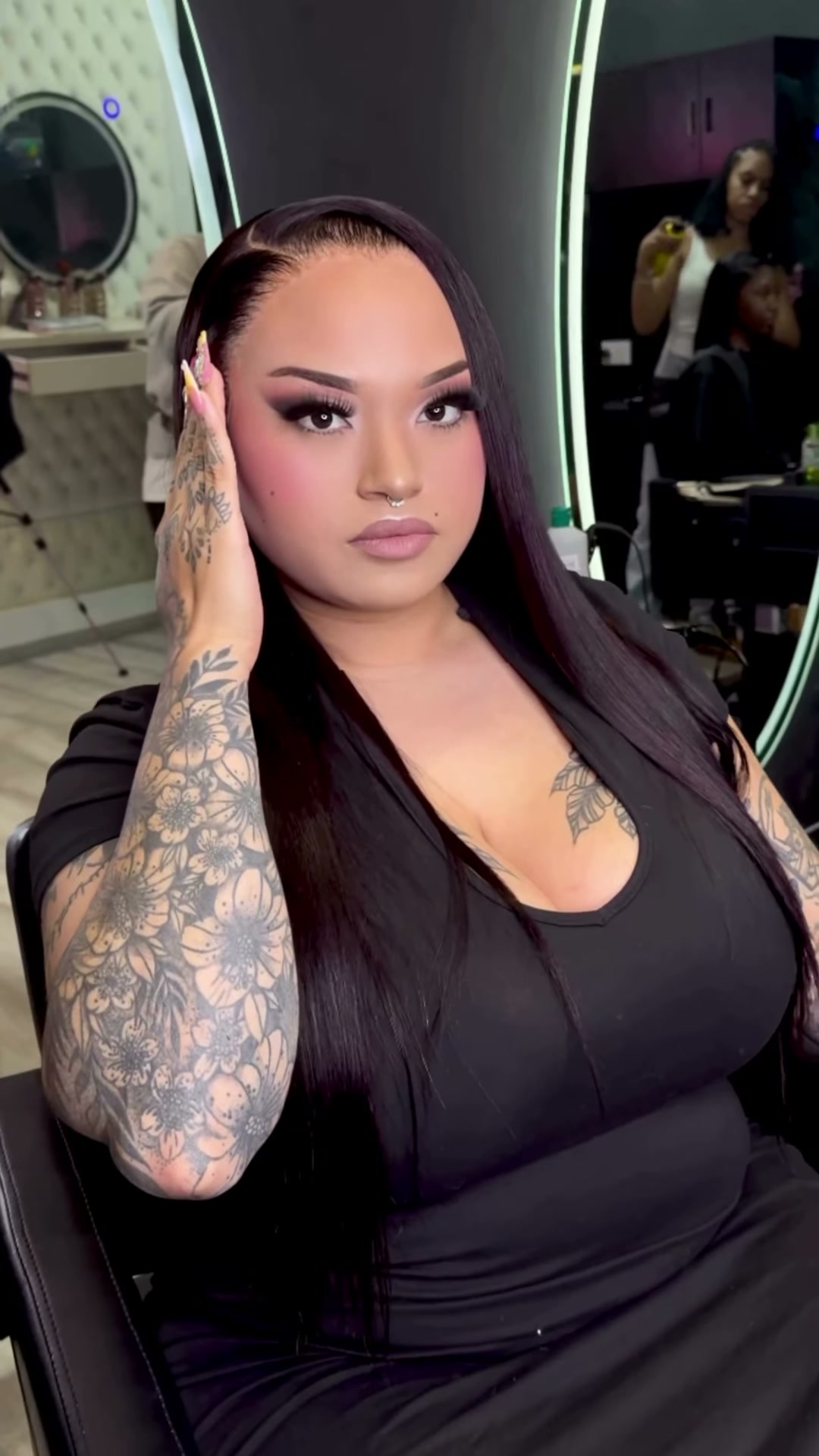 Vidéo Pose sans colle chez LTK Beauty
