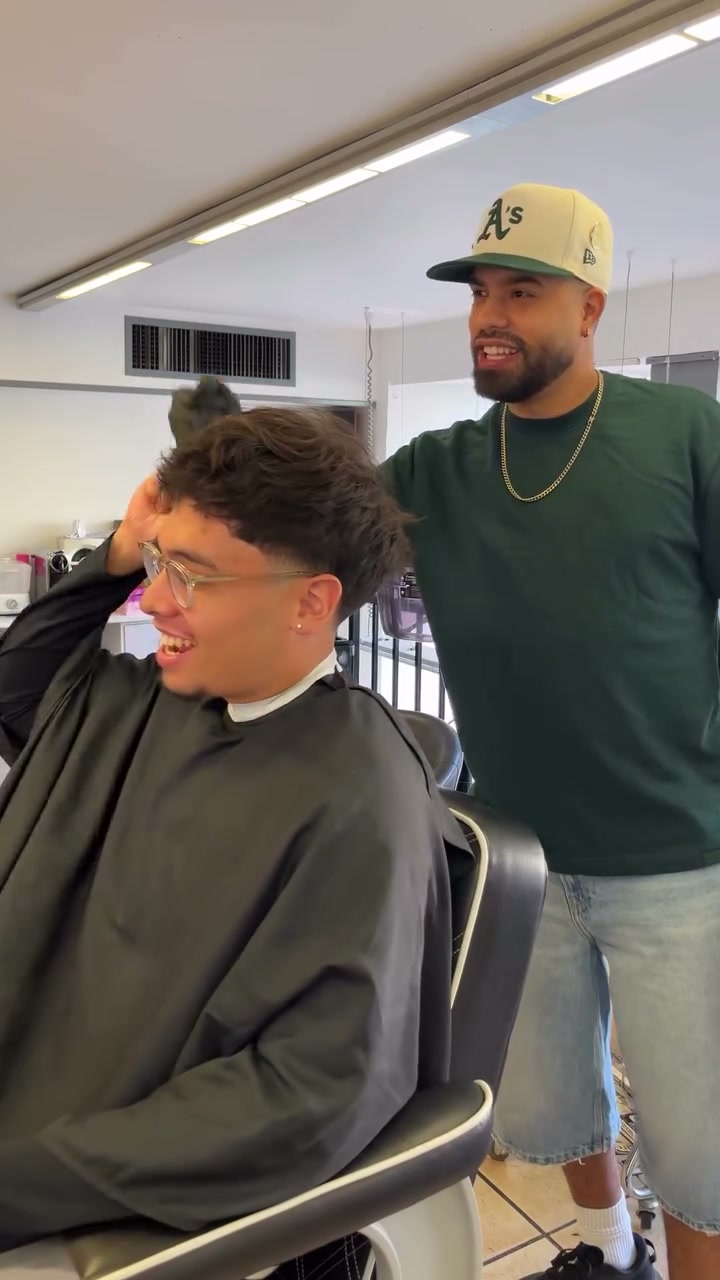 Vidéo Coupe Homme chez KERVIN LE BARBER